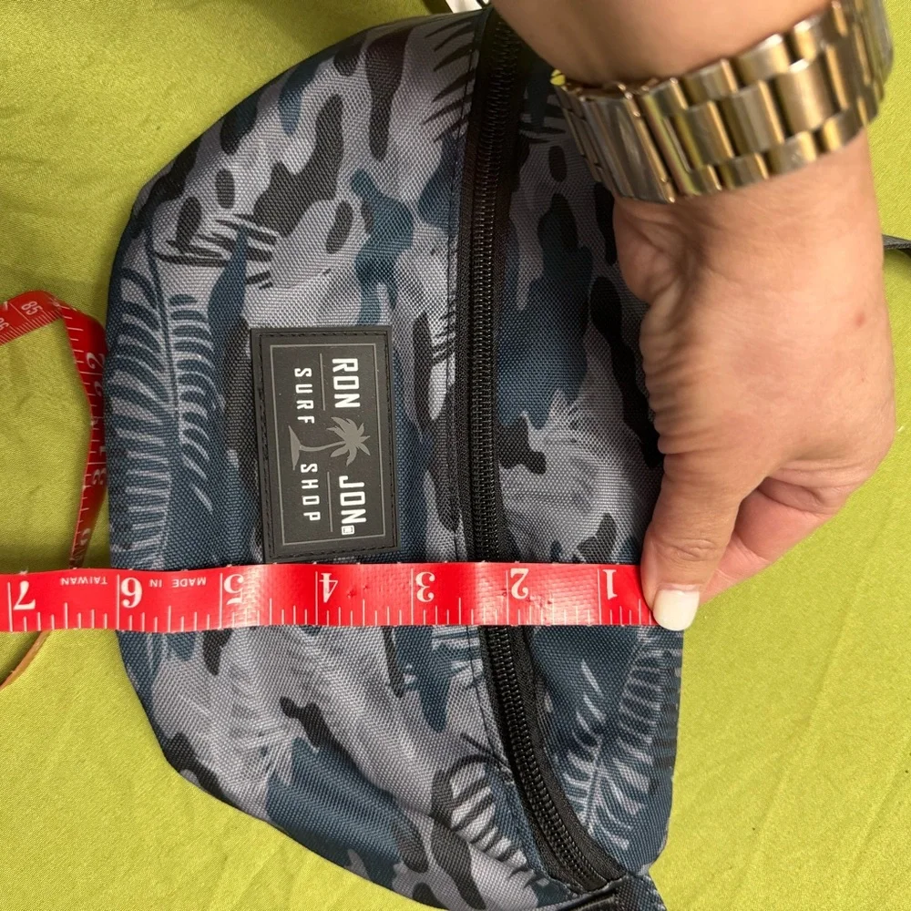 NWT Ron Jon Surf Shop Unisex Men Women Camouflage Waist Bag Fanny Pack Crossbody - Picture 9 of 12
